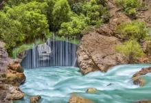 سفر به آب ملخ؛ آبشاری شگفتانگیز در کوهستان سمیرم