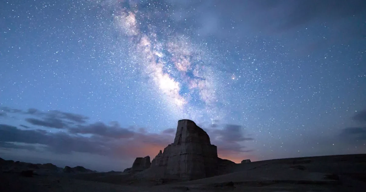 کویر لوت در شب