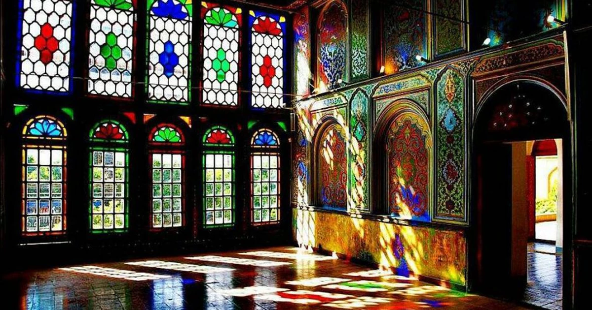 تالار شکوه و رازهای پنهان