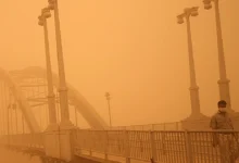 پای بی آبی برگلوی گردشگر، انگشت ریزگردها در چشم توریست