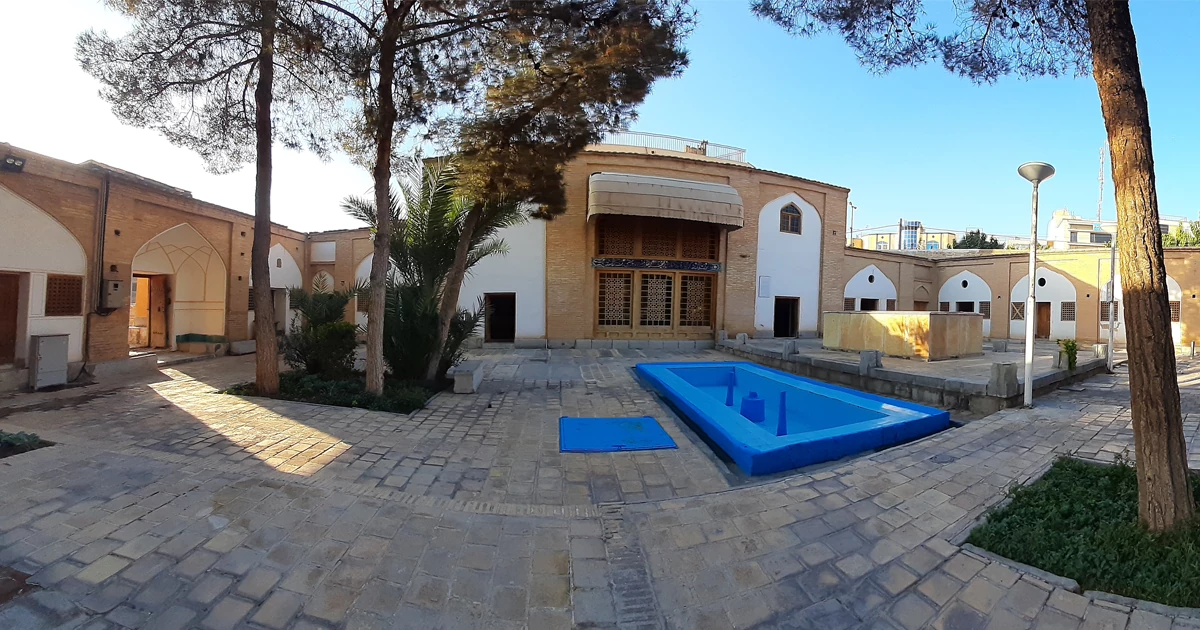 تکیه میرفندرسکی تخت فولاد اصفهان