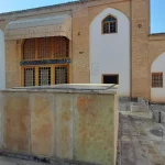 مزار میرفندرسکی در اصفهان است